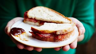 Jamie's ultimate bacon sandwich