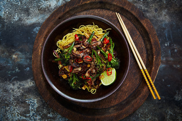 broccoli recipes feature - beef and broccoli noodle stir fry with chilli