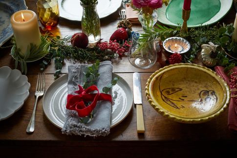 Top tips for dressing the Christmas table: 5 Ingredients Mediterranean style