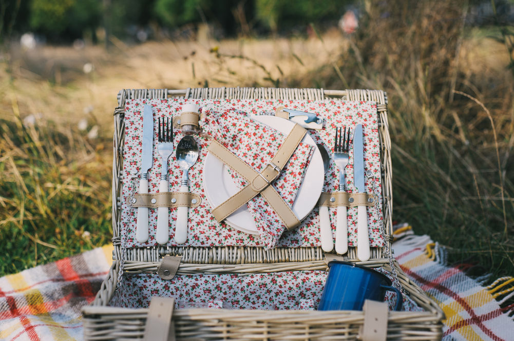 picnic set in a picnic basket