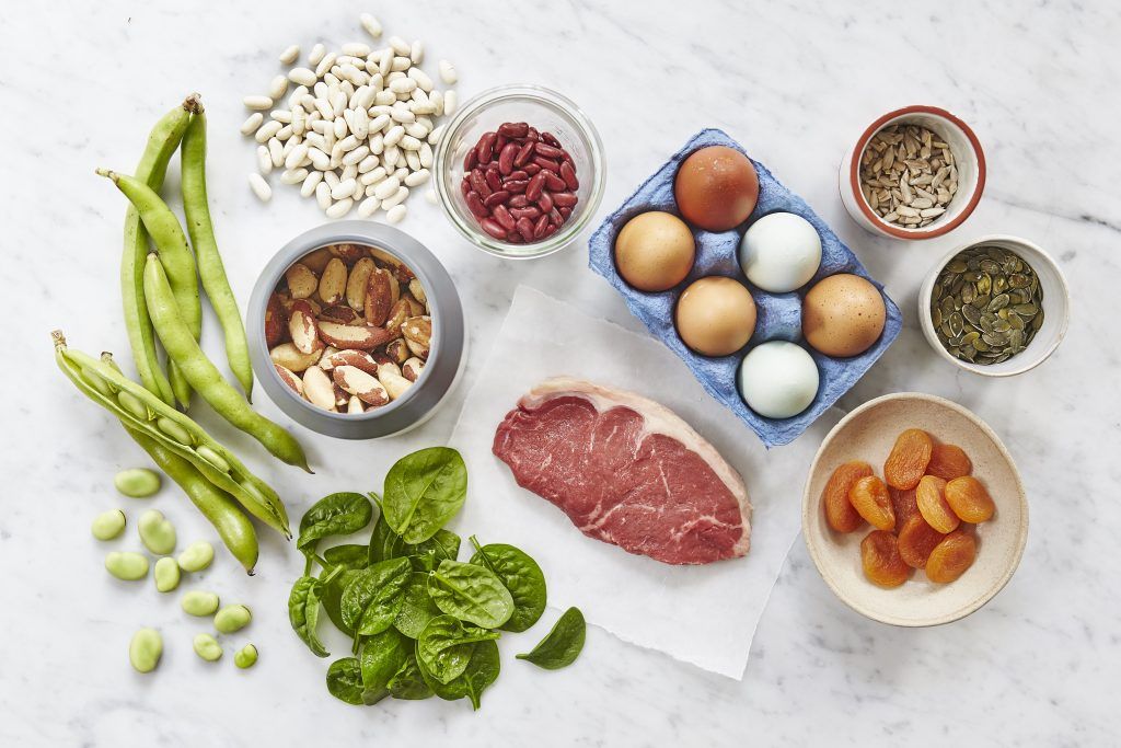 food items packed with iron, spinach, beans, steak, apricot, pulses, nuts