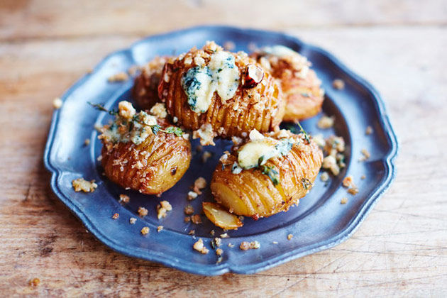 hasselback potatoes with herbs and cheese