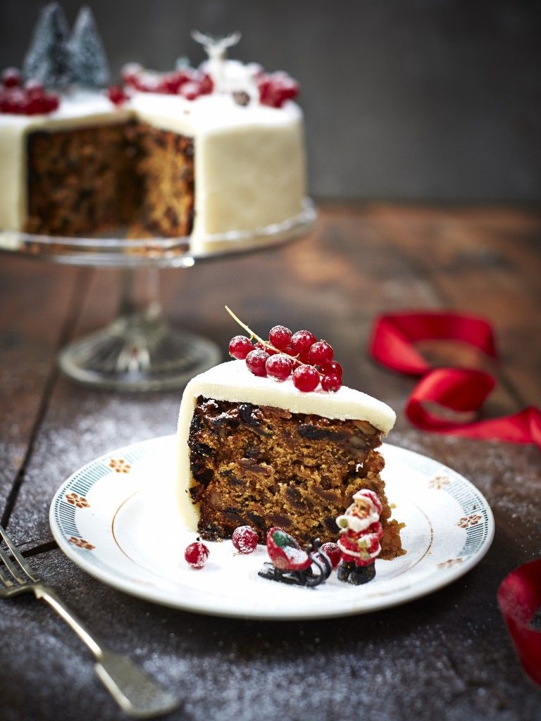 52 best Christmas cake ideas for the sweetest holiday