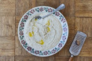 How to make bread sauce