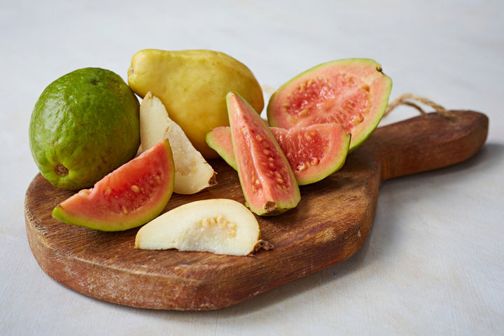 Tropical-Fruits_Guava_5695_preview