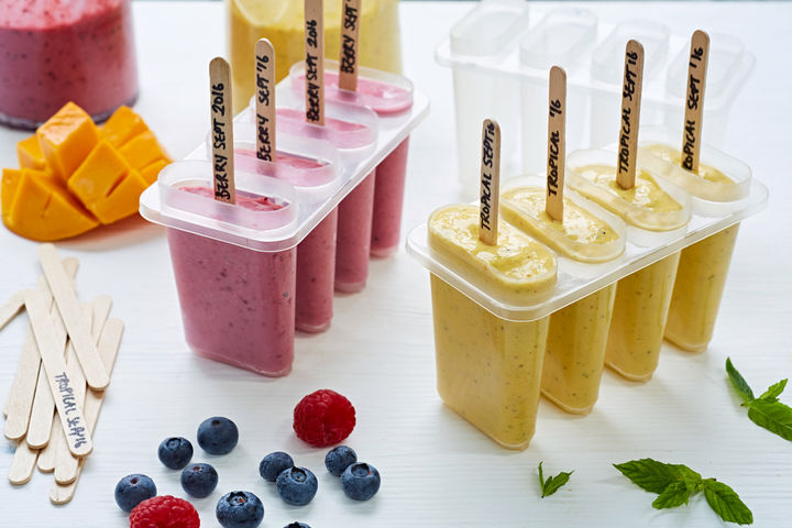 everyday_recipes_for-your_freezer_jools_favorite_smoothie_ice_lollies_1715_preview