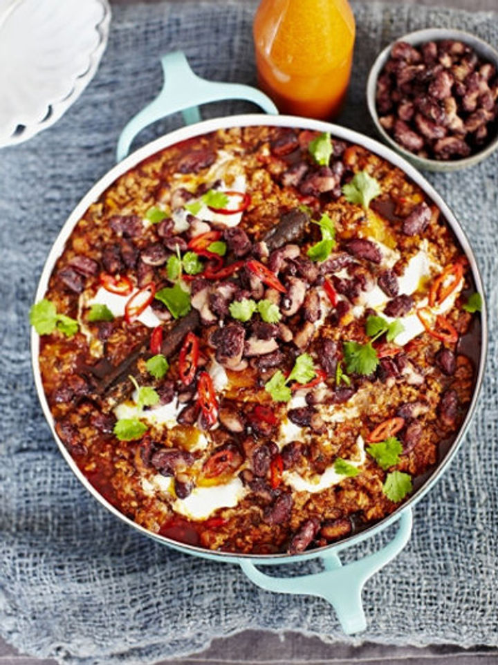 Chilli con carne with popping kidney beans recipe