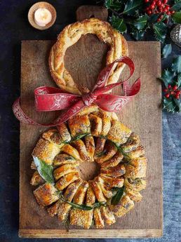 Christmas sausage roll wreath