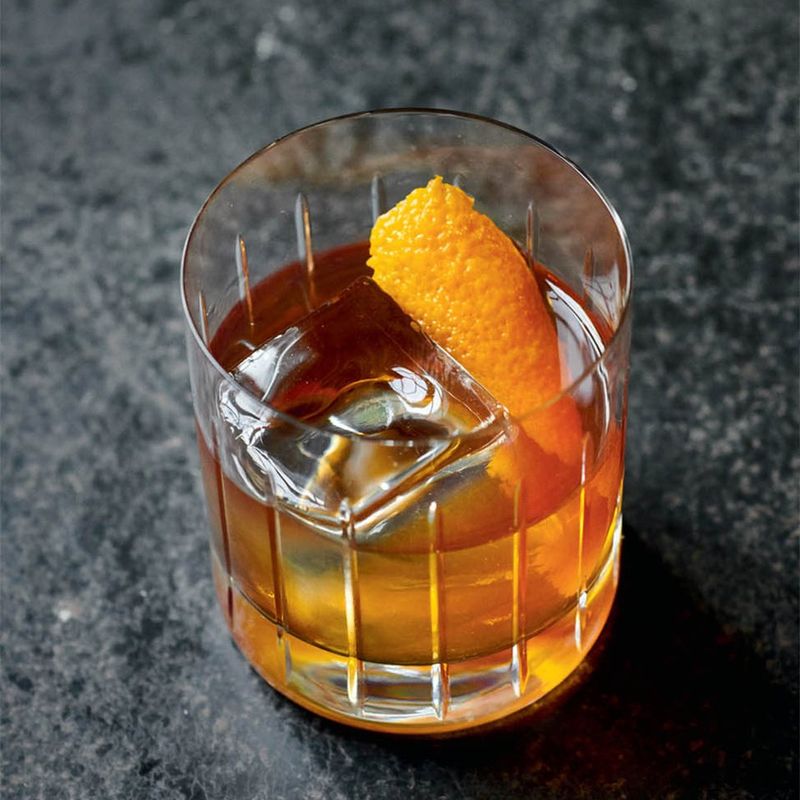 Maple Bourbon Old Fashioned Cocktail - Aberdeen's Kitchen