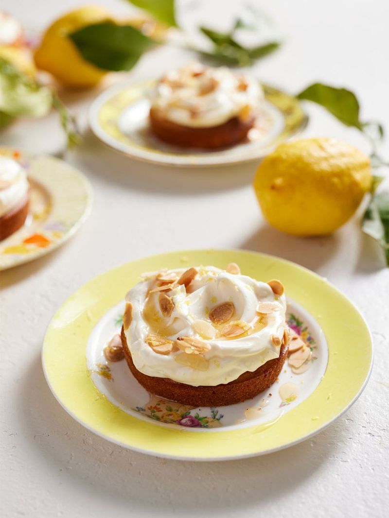 Amalfi lemon & polenta cake