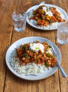Spinach, sweet potato & chickpea curry