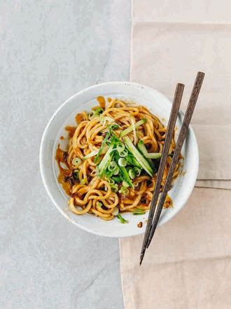 Sichuan-style sesame noodles