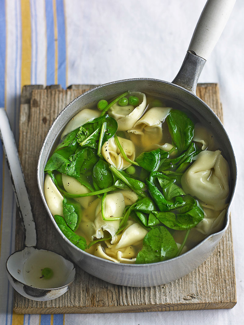 Spinach & tortellini soup