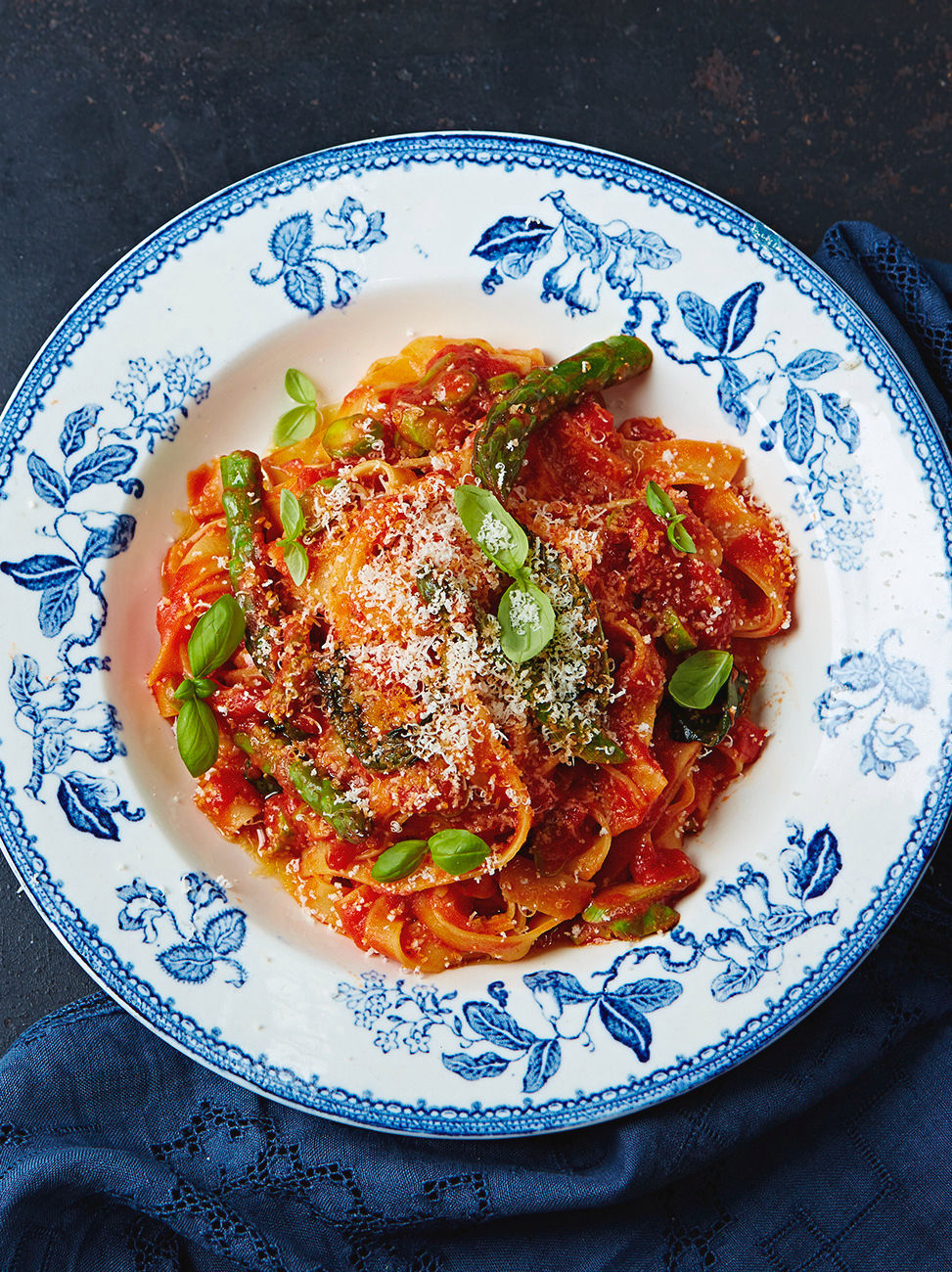 Easy peasy tomato tagliatelle