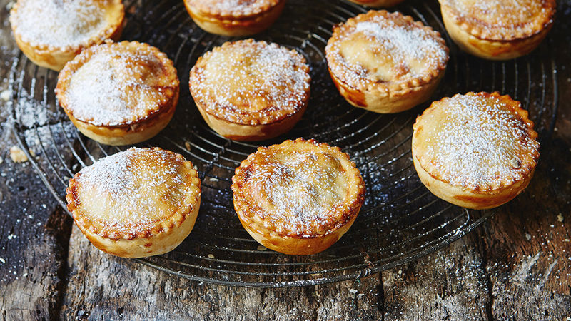 Mini Mince Pies Recipe • Curious Cuisiniere