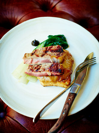 Grilled veal with Welsh rarebit