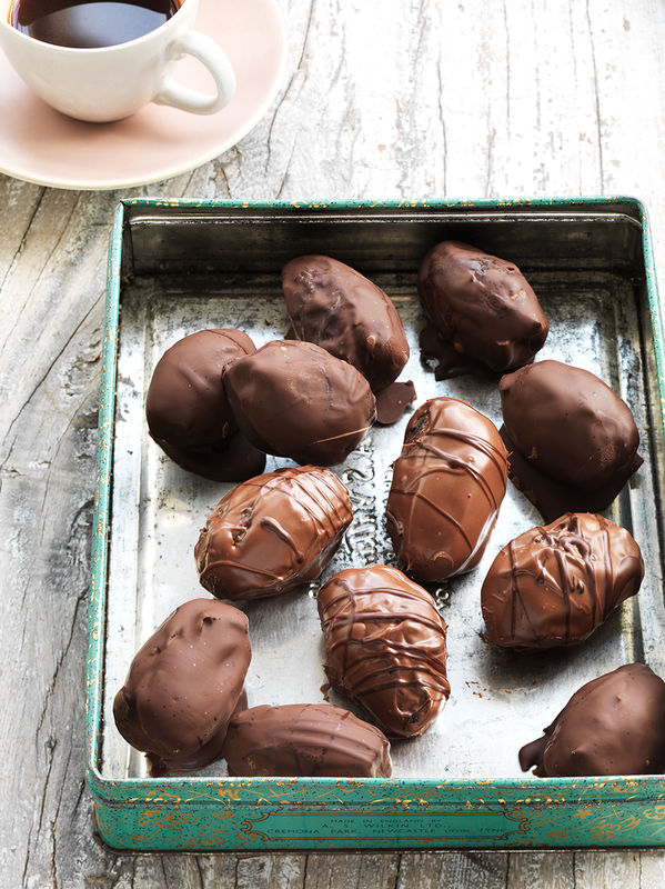 Almond-stuffed chocolate dates