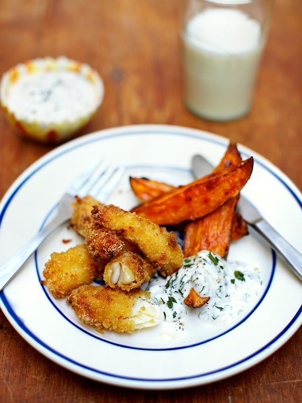 Fish fingers, chips & easy tartare sauce