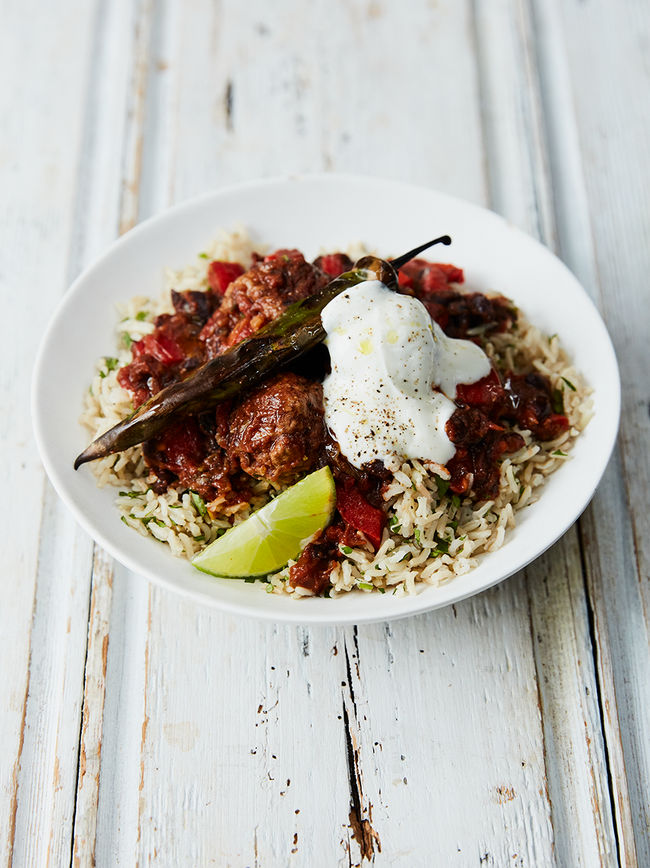 Chilli con carne meatballs with sweet peppers and black beans Beef