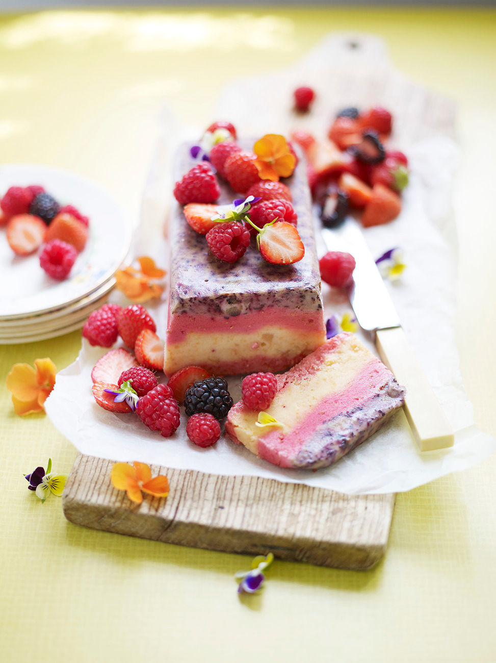 Healthy Birthday Cake (Fruit Sweetened!) - Detoxinista