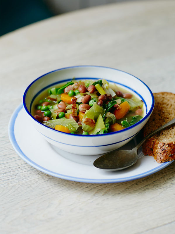 Jools' wholesome veg & bean soup