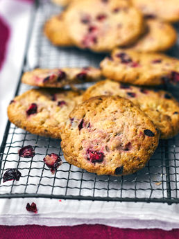White chocolate &amp; cranberry cookies