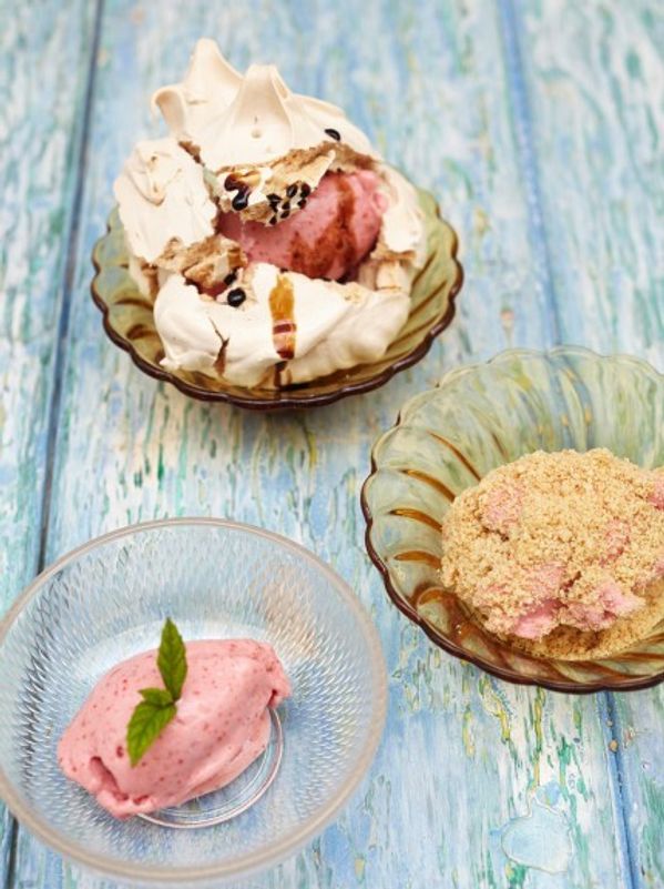 Wimbledon-inspired strawberry ice cream