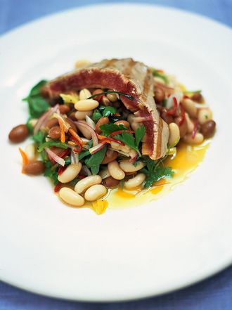 Chargrilled tuna with dressed beans and loadsa herbs