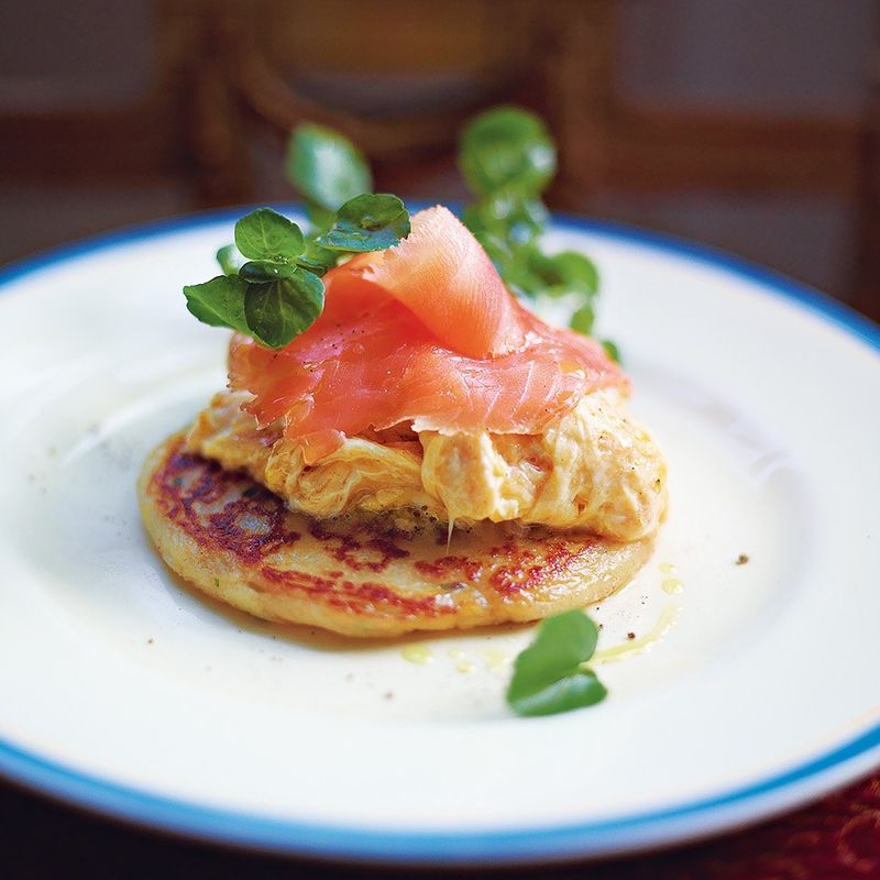 Potato cakes with smoked salmon & cream cheese recipe