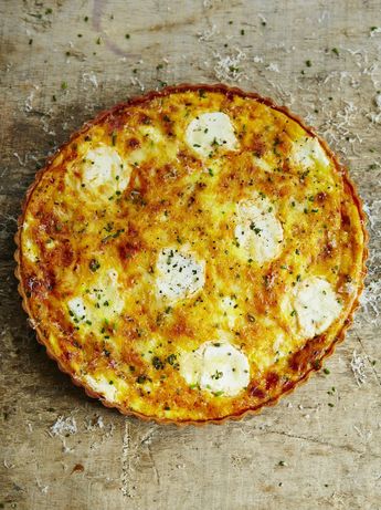 Goat's cheese and sun-dried tomato tart