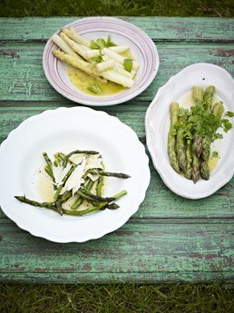 Grilled asparagus with olive oil, lemon & Parmesan