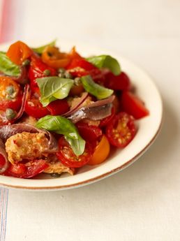 Italian tomato and bread salad