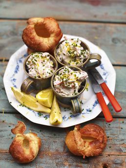 Baby Yorkshire puds (creamy smoked trout &amp; horseradish pate)