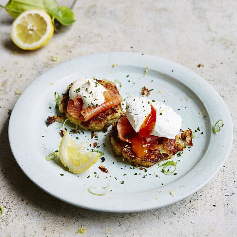 Potato cakes with smoked salmon & cream cheese recipe