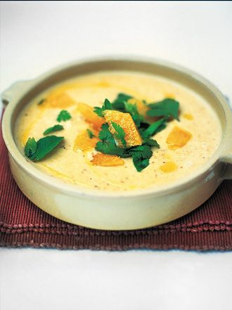 Roasted sweet garlic, bread and almond soup