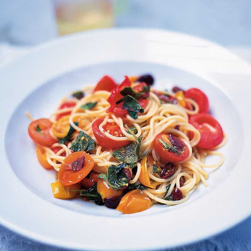 Esitellä 36+ imagen jamie oliver tomato basil pasta