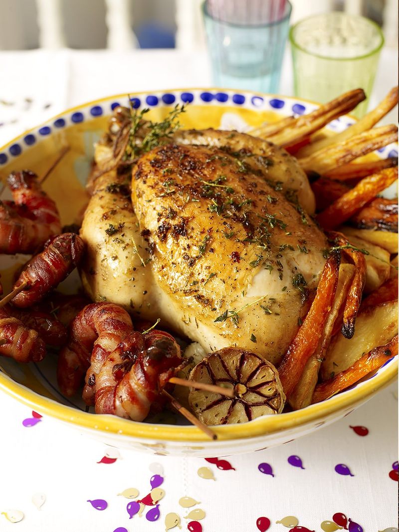 Roast Chicken Trimmings Chicken Recipes Jamie Oliver Recipes
