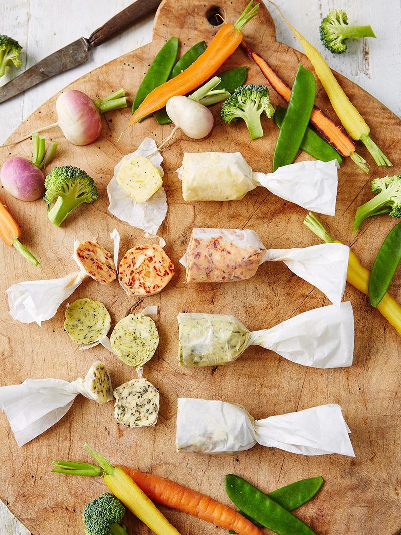 Steamed vegetables with flavoured butters