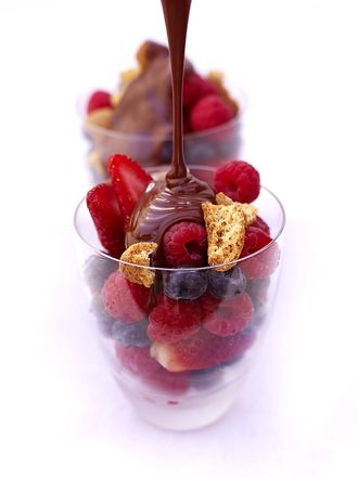 Summer fruit with amaretti biscuits and hot chocolate sauce