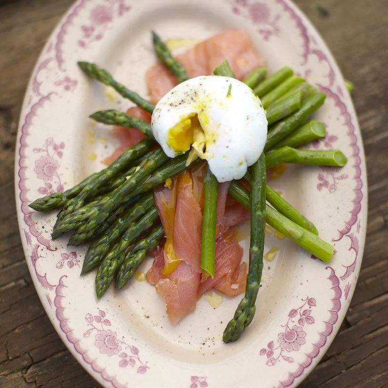 Blanched asparagus - poached egg - fresh smoked salmon image