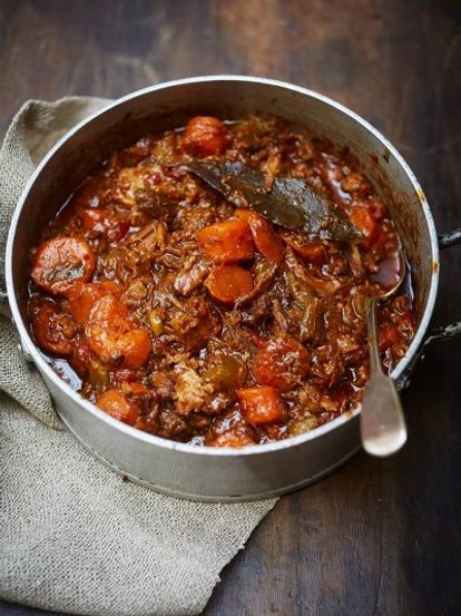 Jamie Oliver S Slow Cooked 3 Way Ox Tail Beef Stew Delicious Cuisines Of The World Europe Mediterranea,Ham Hock And Beans Pressure Cooker