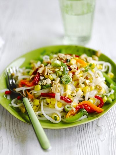Pepper & noodle salad