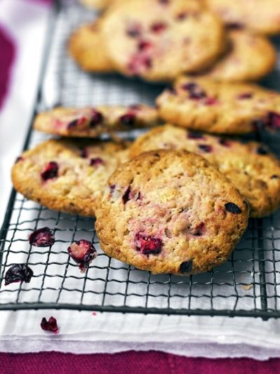 White chocolate & cranberry cookies