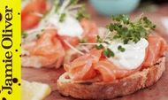 Smoked salmon &#038; horseradish canapés: Jamie Oliver