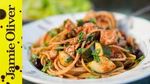 Healthy pasta with tuna & veg: Bart van Olphen