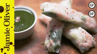 Prawn spring rolls &#038; sweet chilli sauce: The Food Busker