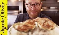 Marmite oyster: The food busker &#038; Derek Dammann