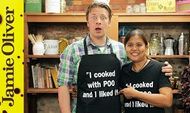 Thai massaman curry: Jamie Oliver &#038; Poo